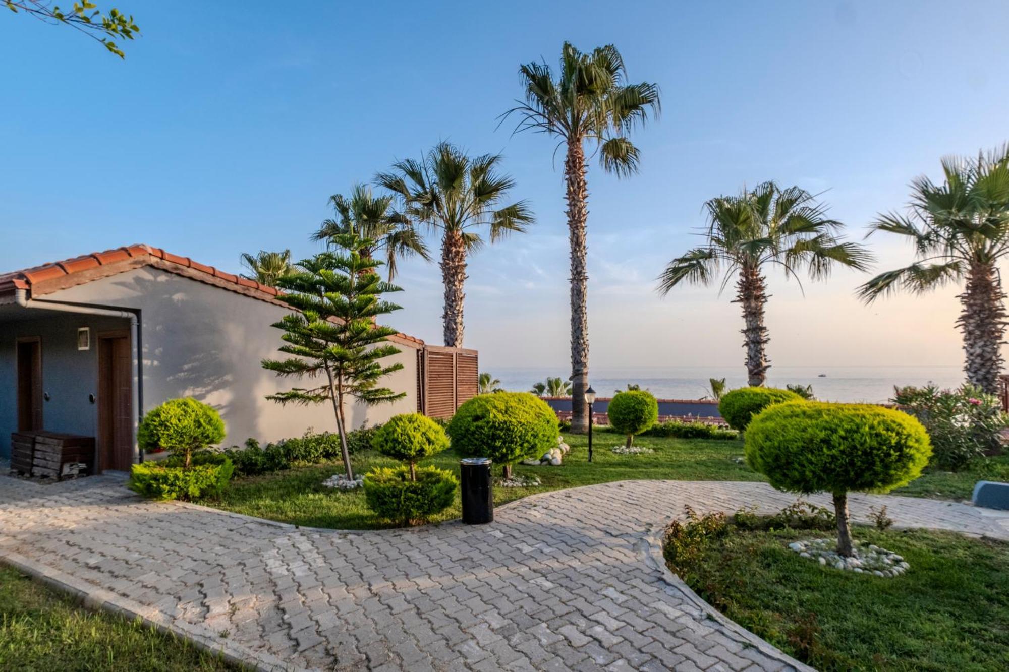 Adora Calma Beach Hotel Adults Only Kızılot Exterior foto