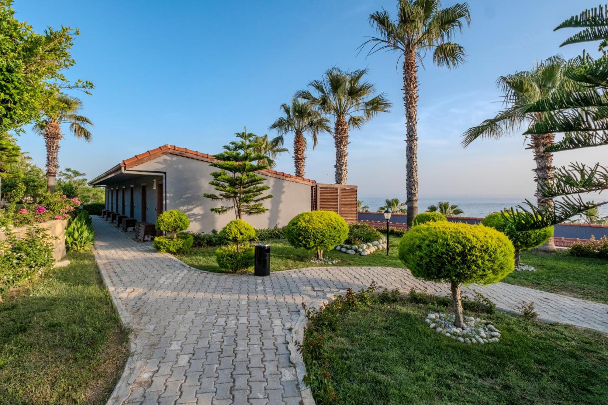 Adora Calma Beach Hotel Adults Only Kızılot Exterior foto