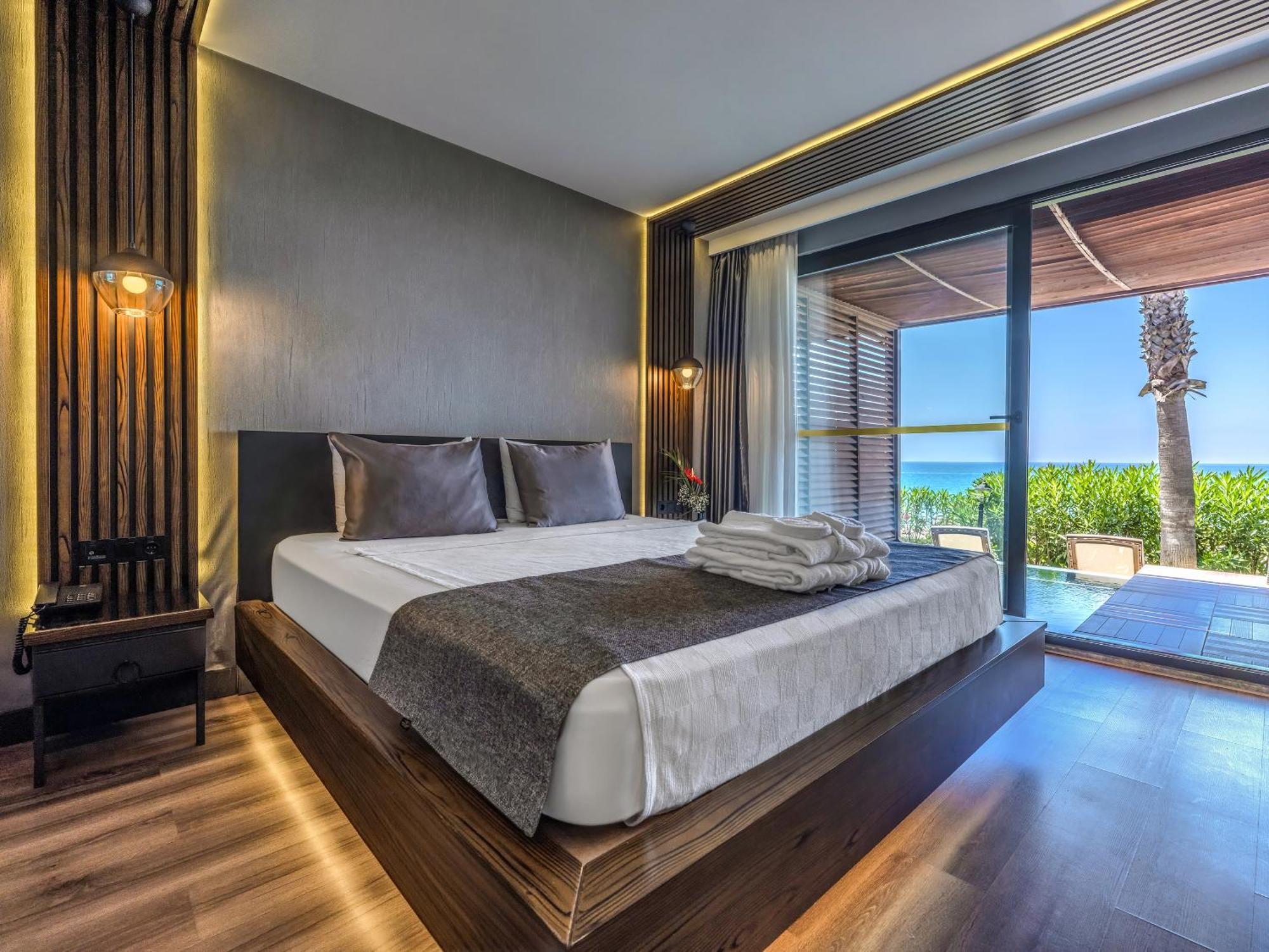 Adora Calma Beach Hotel Adults Only Kızılot Exterior foto