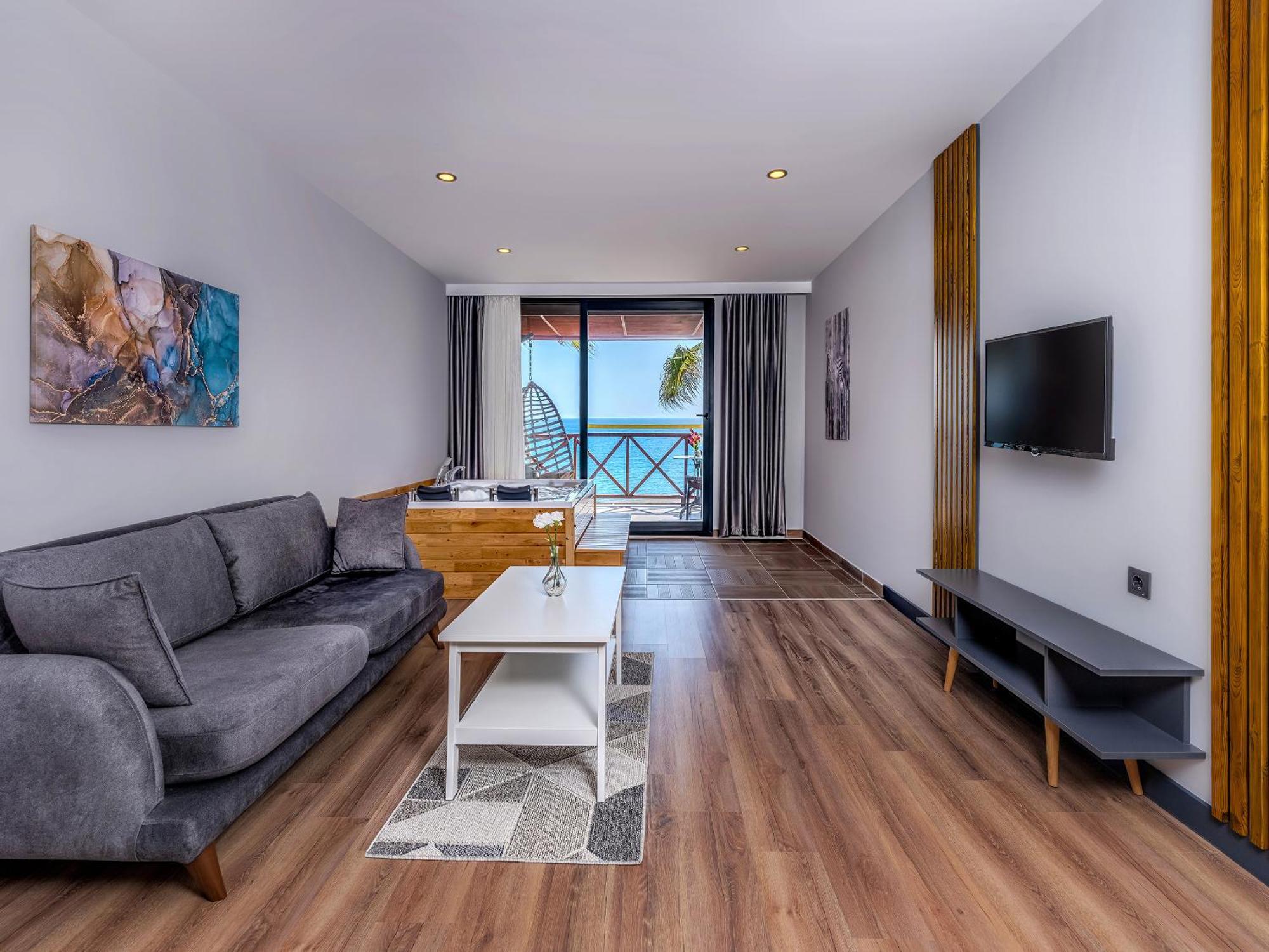 Adora Calma Beach Hotel Adults Only Kızılot Exterior foto